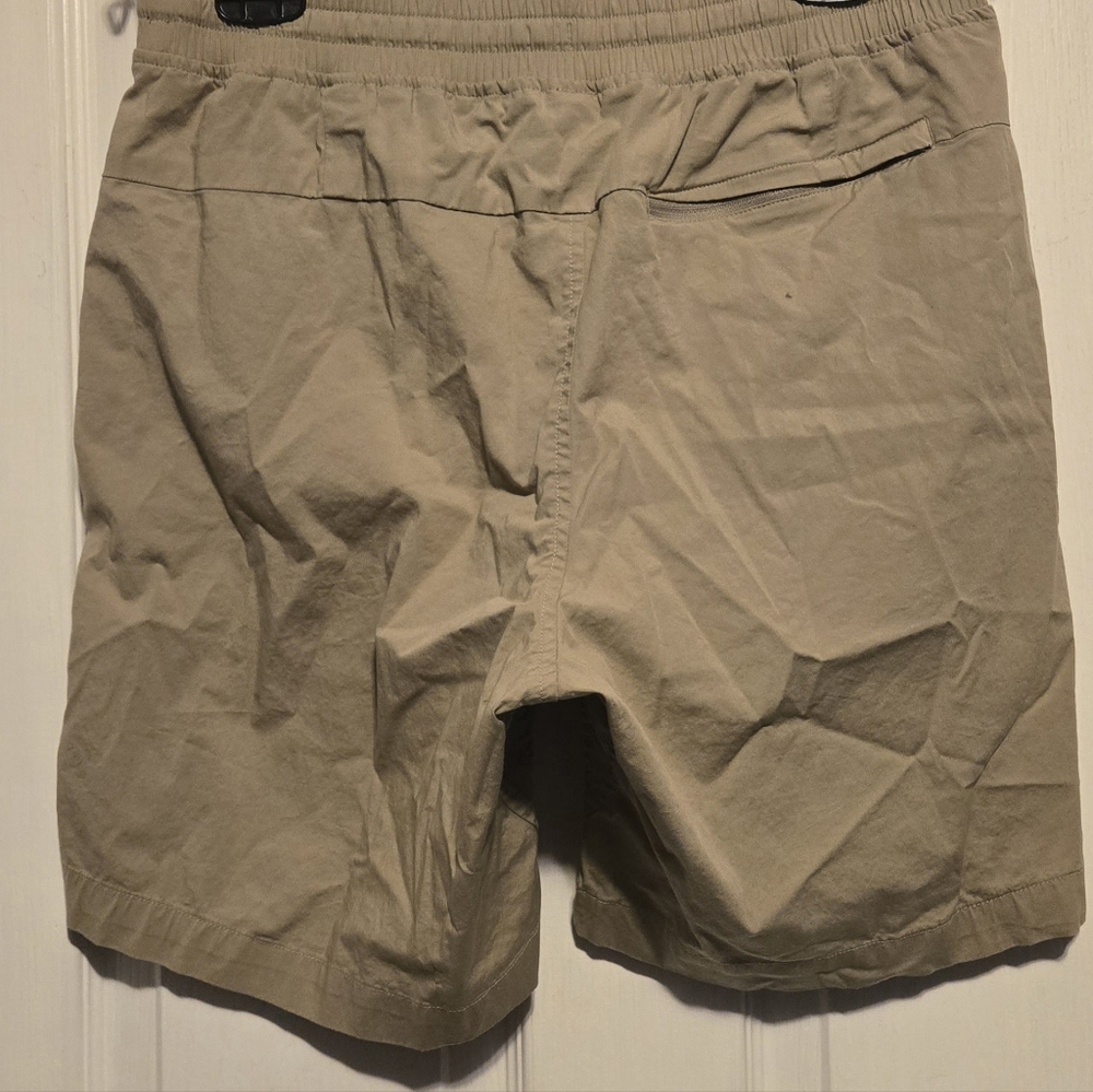 Lululemon Men's Bowline 8" Ripstop Stretch Shorts Sizd Medium Colod Khaki - Picture 2 of 9